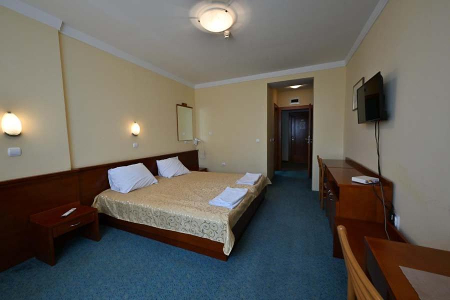 Hotel Norcev Görgeteg Kültér fotó