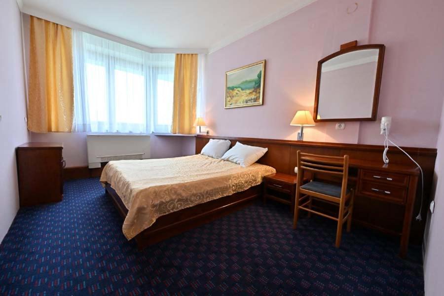 Hotel Norcev Görgeteg Kültér fotó