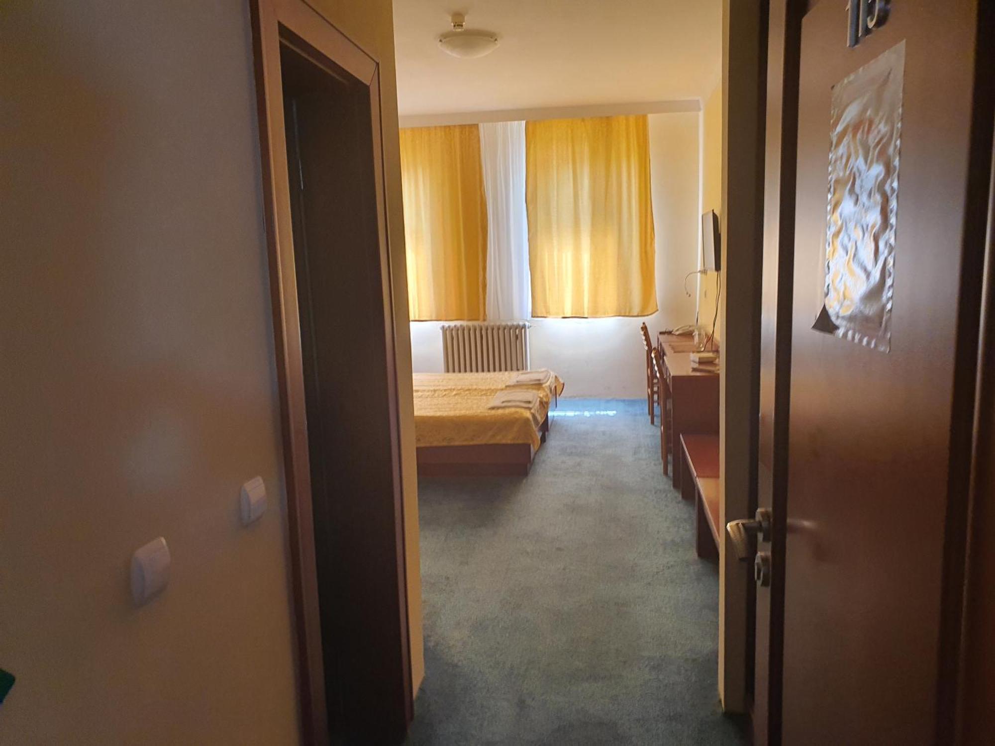 Hotel Norcev Görgeteg Kültér fotó