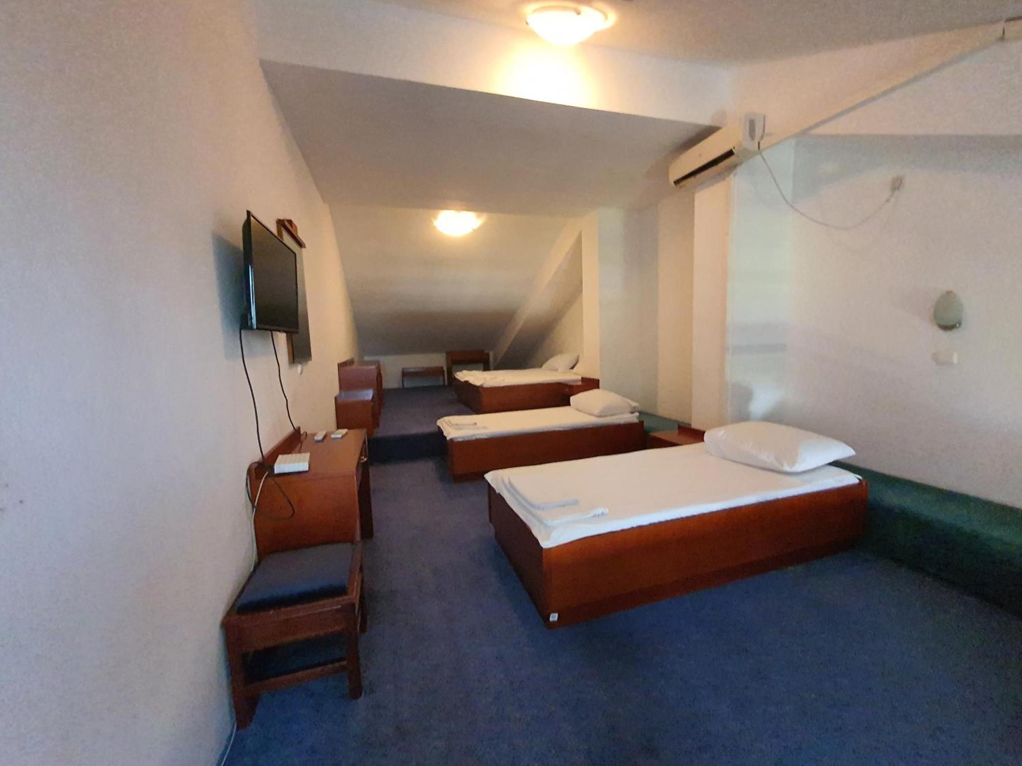 Hotel Norcev Görgeteg Kültér fotó