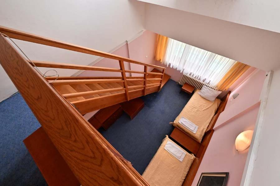 Hotel Norcev Görgeteg Kültér fotó