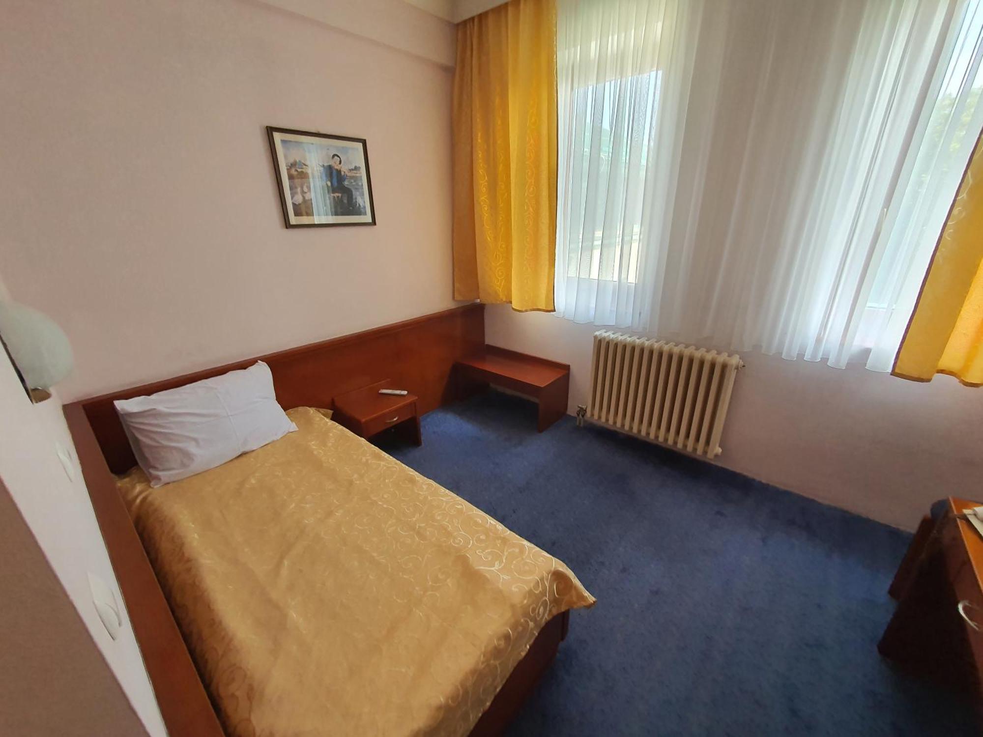 Hotel Norcev Görgeteg Kültér fotó