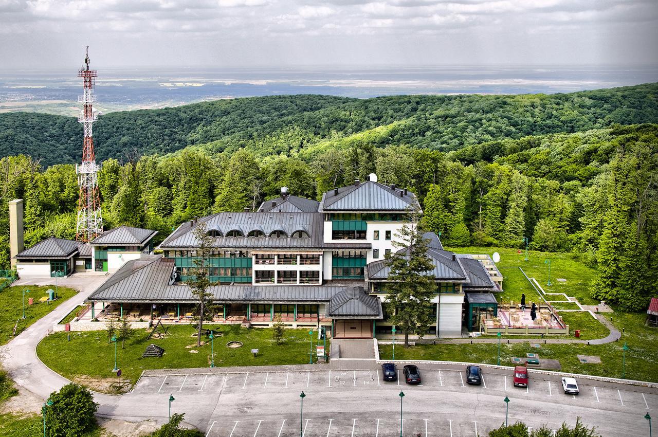 Hotel Norcev Görgeteg Kültér fotó